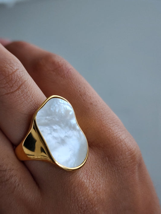 Mother of pearl gold plated ring
